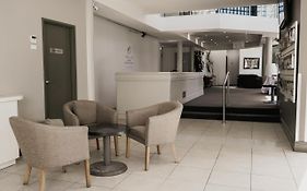 Melbourne Kew Central Apartments Official